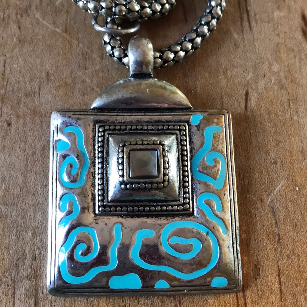 Necklace - Picture 2 of 4